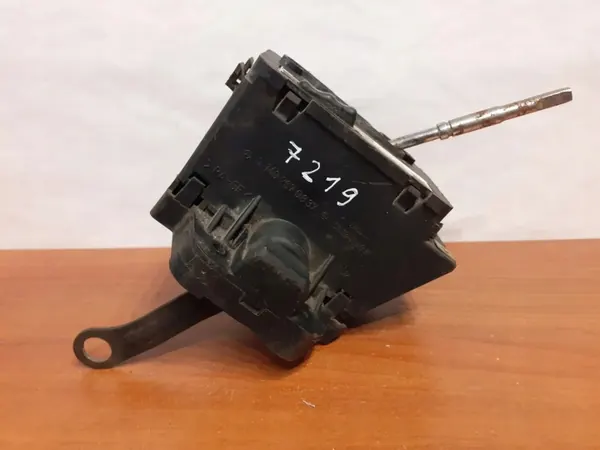 Levier de sélection de vitesses OEM A2022670137 Mercedes W208 image 7