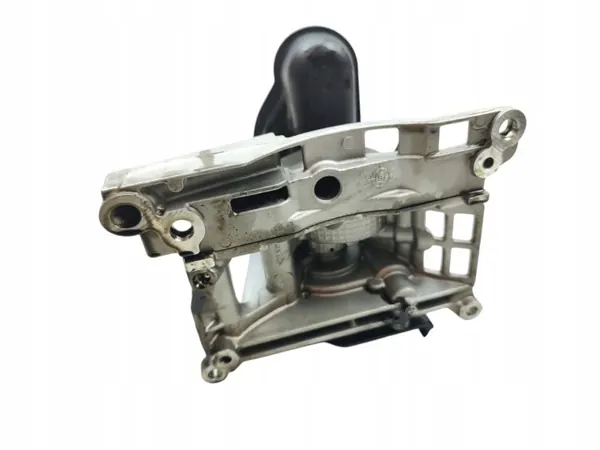 Begagnad BMW oljepump OEM 7805316 15713-02 image 6