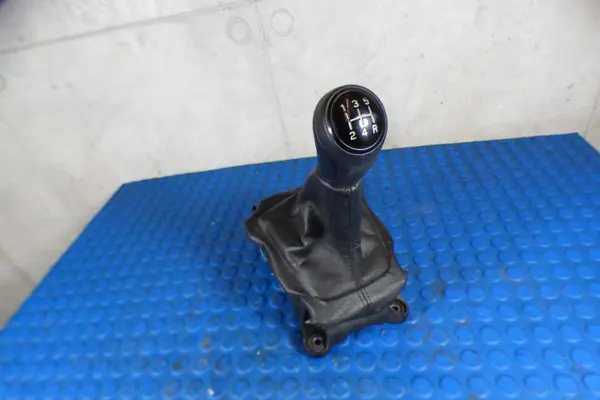 Manchon de Levier Vitesse OEM 28120-52R00 Occasion image 7