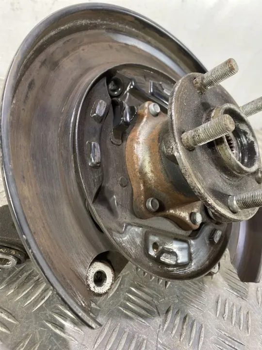 Toyota GT86 bakhjulsnav OEM FBZ8237 image 3