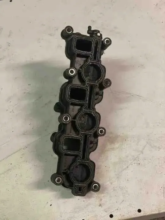 Insugningsgrenrör OEM 1052522S04 för Audi A4 Avant image 3