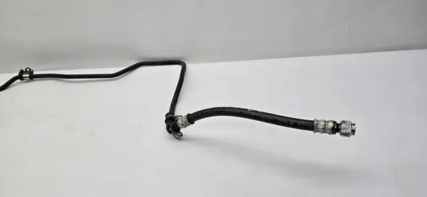 Tuyau de Refroidissement d'Huile Mercedes W204 Gauche image 3