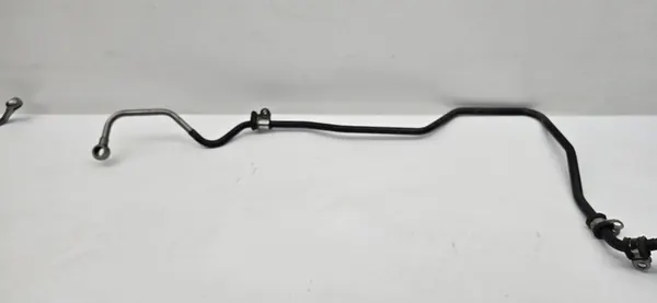 Tuyau de Refroidissement d'Huile Mercedes W204 Gauche image 4