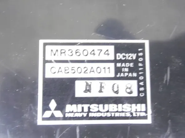 Ilmastointipaneeli MR360474 Mitsubishi Carisma FL:lle image 5