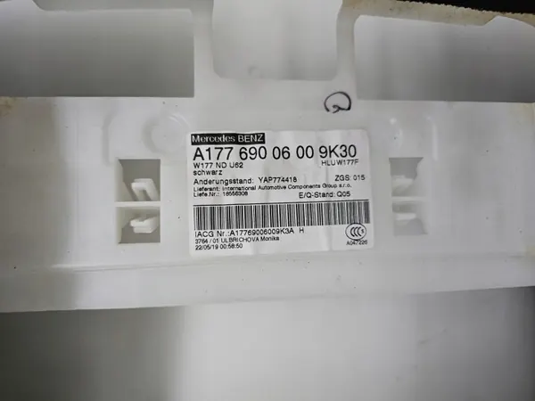 OEM A1776900600 Techo Mercedes Clase A W177 image 5