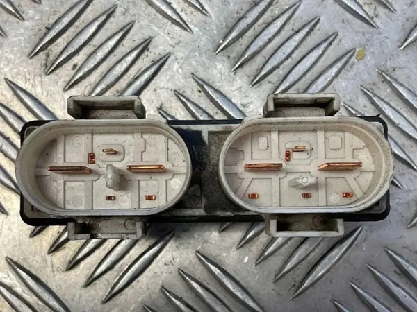 Ford OE 95VW8C616BA Lüftersteuergerät - Gebraucht image 3