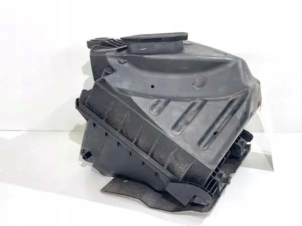 Ilmansuodattimen Kotelo Audi A4 B7 2.0 140HV 04-08 image 2