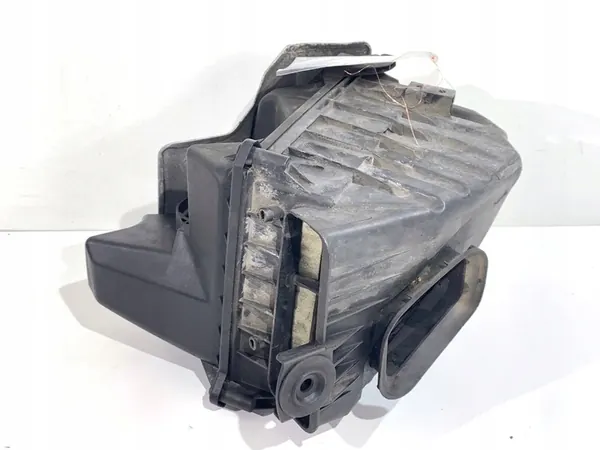 Ilmansuodattimen Kotelo Audi A4 B7 2.0 140HV 04-08 image 4