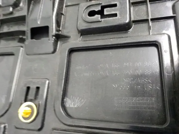 Alerón Trasero Mercedes-Benz OEM A1667930088 image 6