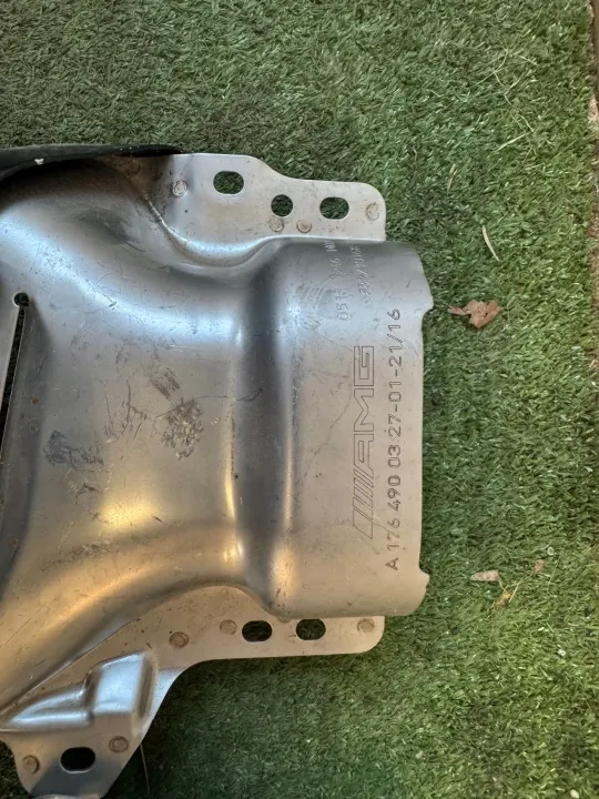Mercedes-Benz OE A1764900327 Embout Échappement Usagé image 5