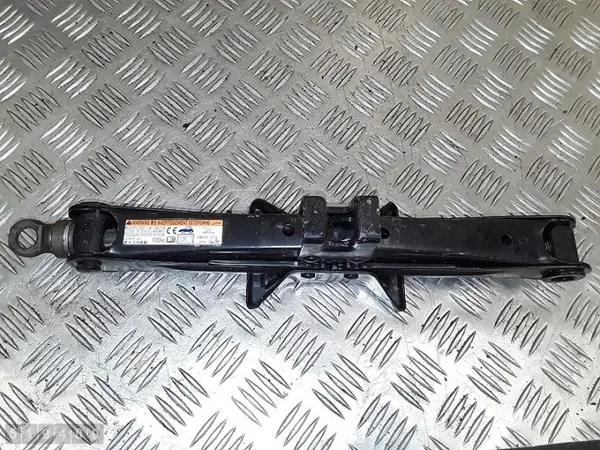 Lexus CT200h Reserverad-Werkzeugsatz OEM AM-519400 image 2