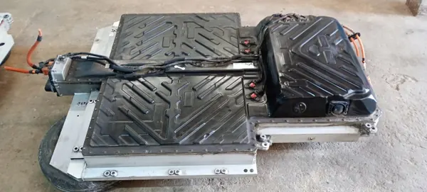 Batterie Mercedes-Benz OEM A2433408401 68Ah Occasion image 2