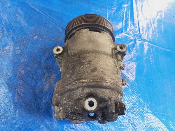 OPEL Astra J Ilmastointikompressori 13414017 image 2