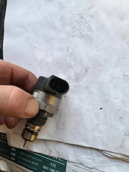 Brandstofdruksensor OEM 93077522A00 voor 2.2 CDI image 5