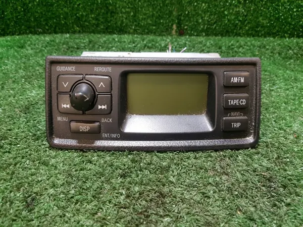 Écran radio Toyota Yaris 2005 OEM 861100D040 image 2