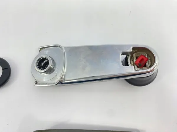Bouton de régulateur de vitre OEM 2017680136 Gris Mercedes image 10