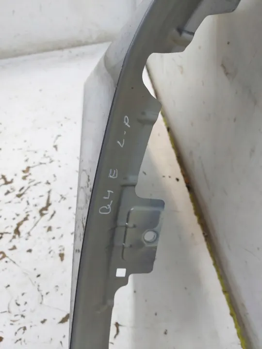 AUDIQ4ETRONBŁOLP-jlk0545 Linker voor spatbord grijs image 3