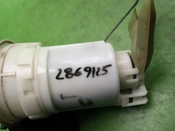 Bränslepump OEM 77020-12490 för Toyota Corolla E12 image 7