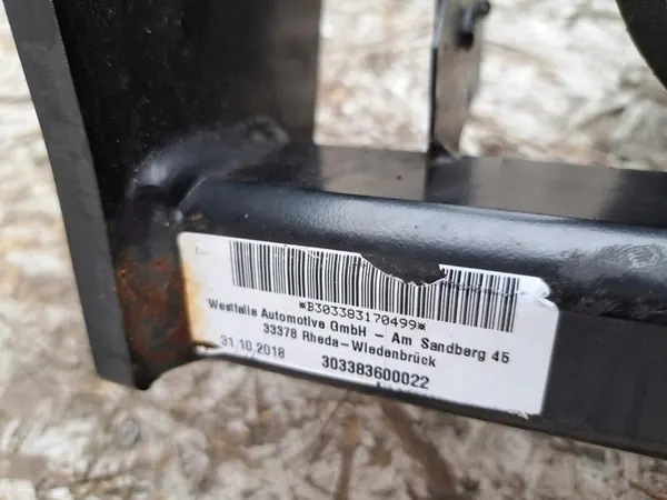 BMW F30 F31 F32 F33 F36 303383 HAK image 3