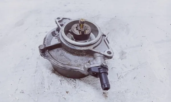 Imupumppu AUDI A6 (4F2, C6) 3.0L Diesel 2005 image 2