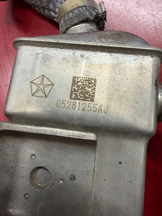 Refroidisseur EGR OEM 05281255AJ pour Chrysler Pacifica 2018 image 3