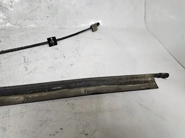 Cable sensor portón OEM 3G0962239A - Volkswagen image 6