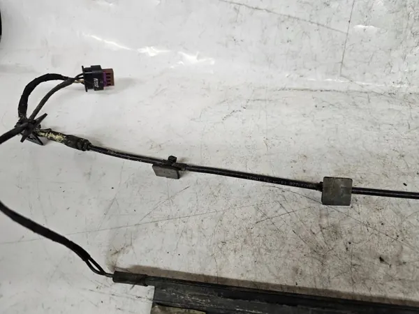 Cable sensor portón OEM 3G0962239A - Volkswagen image 8
