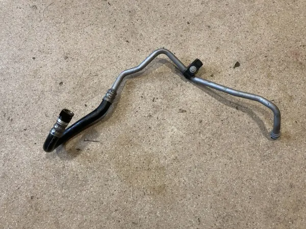 Conducto de refrigerador de aceite BMW OEM 7639644 - Usado image 2