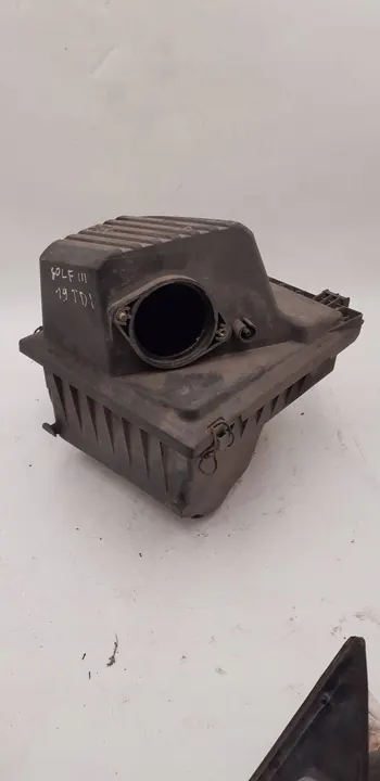 Ilmansuodattimen kotelo Volkswagen Golf III image 2