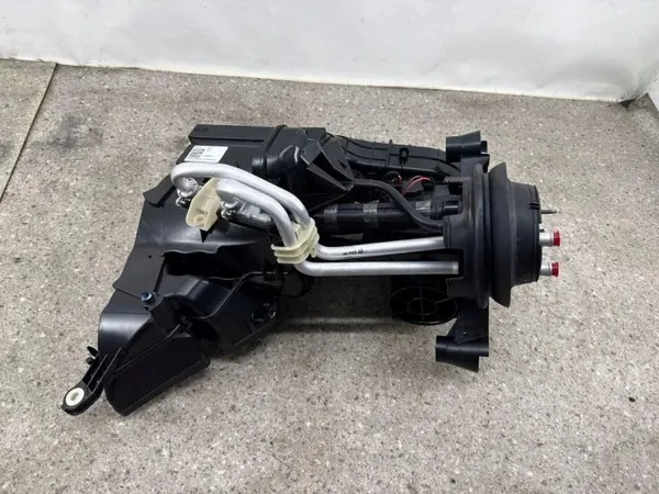 Réchauffeur arrière OEM 6807233 pour BMW X7 G07 image 3