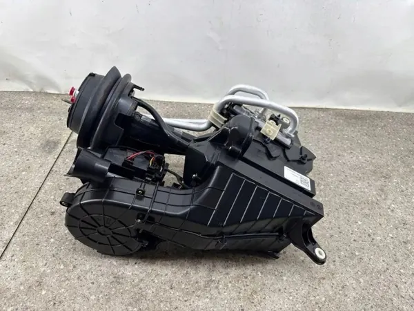 Réchauffeur arrière OEM 6807233 pour BMW X7 G07 image 6