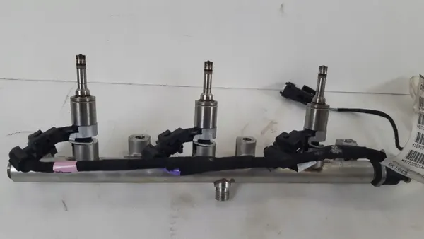 Carril de inyección Maserati Ghibli OEM 296210, 000283628 image 3