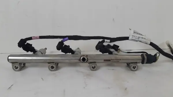 Carril de inyección Maserati Ghibli OEM 296210, 000283628 image 4
