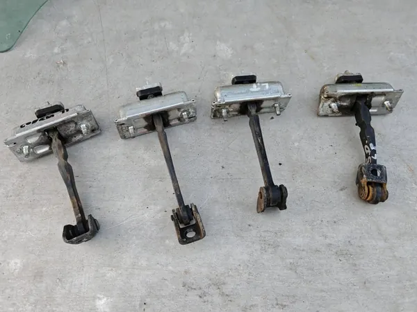 Opel Corsa D Batentes de Porta Frente + Trás Conjunto image 2