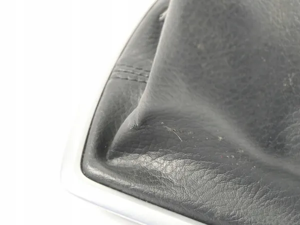 Gear Shift Boot Frame Ford Focus MK2 04-11r. FL image 4