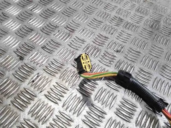 Interruptor de encendido OEM 7700425327 para Renault Megane Scenic image 4