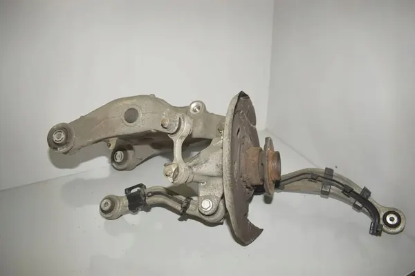 Mozzo ruota posteriore destro BMW 5 Touring (F11) 3.0L OEM 33326780070 image 2