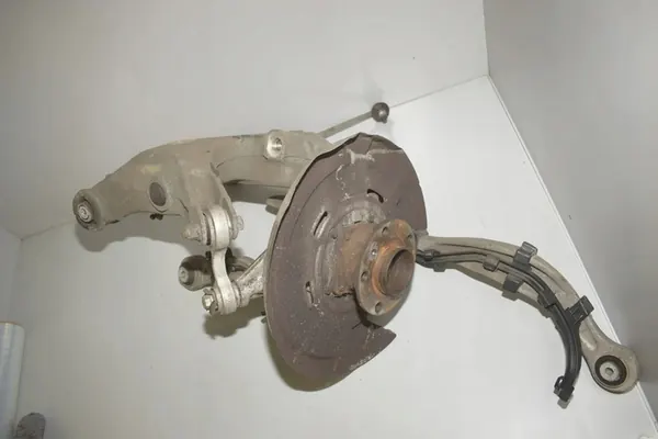 Mozzo ruota posteriore destro BMW 5 Touring (F11) 3.0L OEM 33326780070 image 3