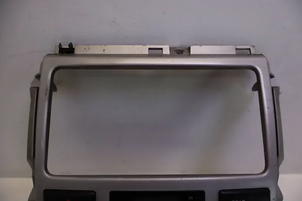 Panel climatización Toyota Avensis Verso OEM 5590044280 image 3