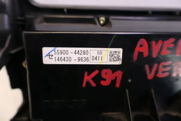 Panel climatización Toyota Avensis Verso OEM 5590044280 image 7