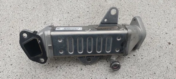 Refroidisseur EGR OEM 05281546AB pour Jeep Grand Cherokee WL image 3