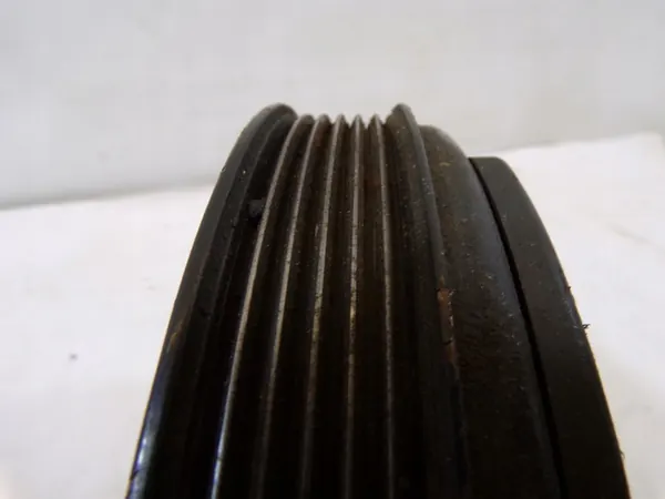 Polia do virabrequim Volkswagen 2.5 TDI image 2