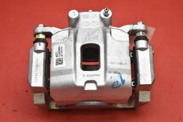 Pinça de travão dianteira esquerda OEM 58110R2100 - Usada image 2