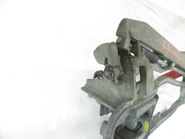 Oikea takakahvan tuki BMW e53 X5 image 4