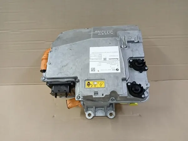 Unité de charge batterie onduleur OEM AAS 5A73E23 BMW image 2