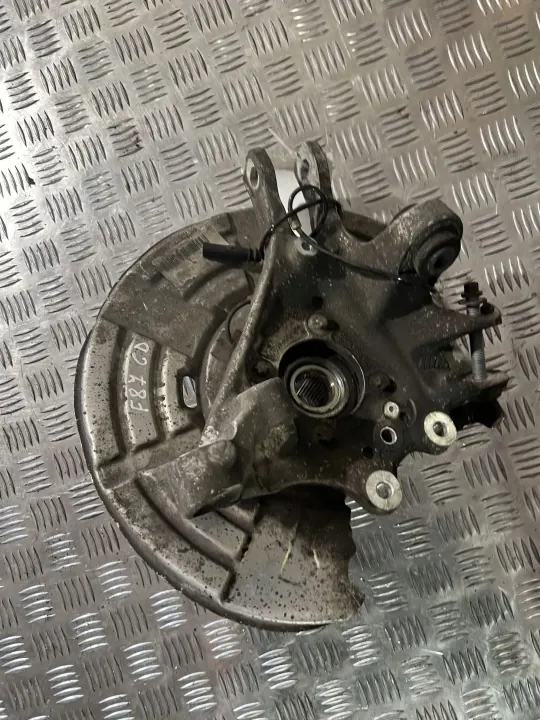 Buje rueda trasera BMW M2 F87 OEM 2284882 image 4