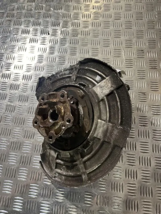 Buje rueda trasera BMW M2 F87 OEM 2284882 image 5