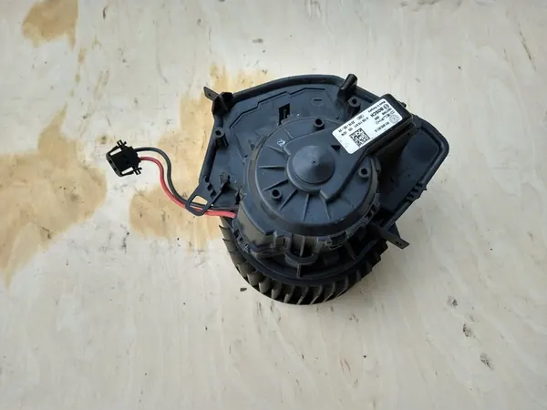 Tuulettimen Puhallin VW T6 Etu Alkuperäinen image 3