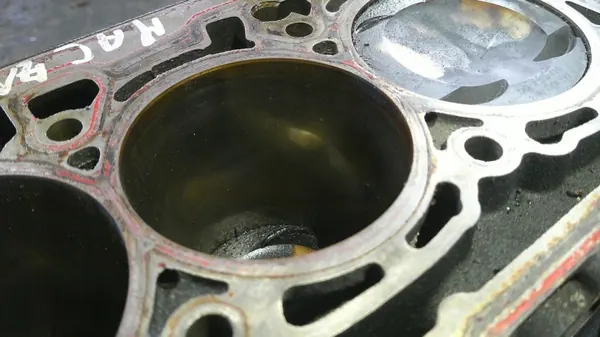 Porsche Motorblock OEM 06Q 103 023A - Gebraucht image 6