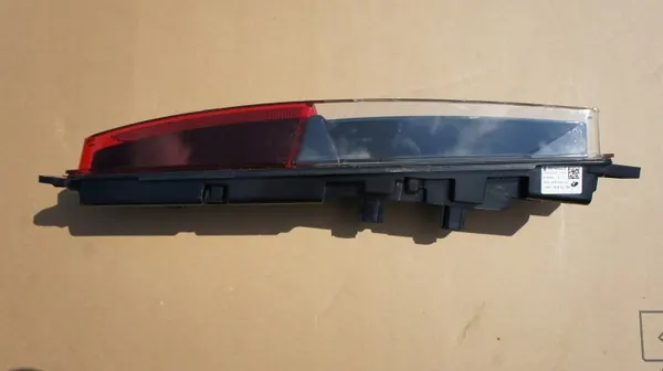 Feu de recul OEM 265401849R pour Renault Megane E-Tech image 4